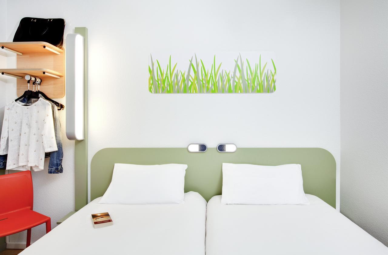 Ibis Budget Clermont Ferrand Centre Montferrand Exterior foto